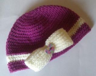 Cappello in lana merino /berretto bimba all' uncinetto