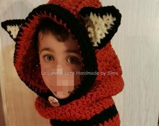 Cappuccio  volpina e con scalda collo  per bambino  o bambina fatto ad uncinetto 