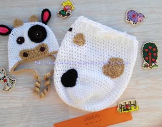 cappellino neonato uncinetto e sacco nanna coordinato a forma di mucca