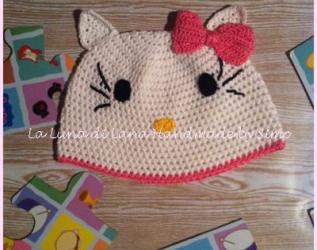  Cappellino all'uncinetto per bambina ispirato a Hello Kitty in cotone