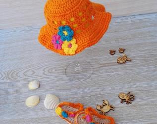 	Cappello estivo uncinetto e sandali infradito per bimba coordinati