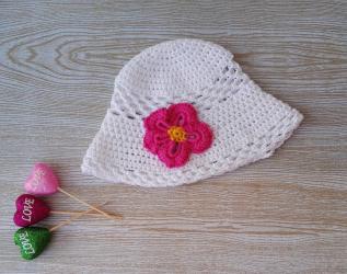 Cappellino estivo uncinetto per bimba o neonata