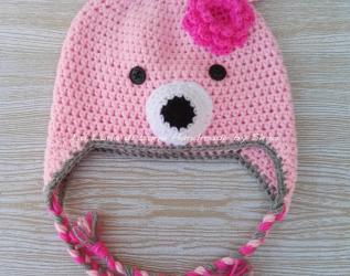 Cappello per bambina a forma di orsetto rosa, in lana baby ideale per l'inverno.