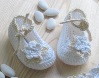 Scarpine puro cotone bianco e panna - Battesimo - bambina - fatte a mano - Giulia