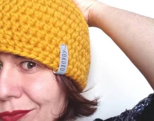 Cappello in lana senape
