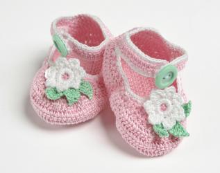 Scarpine nascita ad uncinetto 