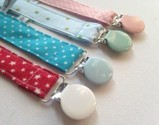 Porta ciuccio in cotone a righe e pois, vari colori, clip in metallo nickel free
