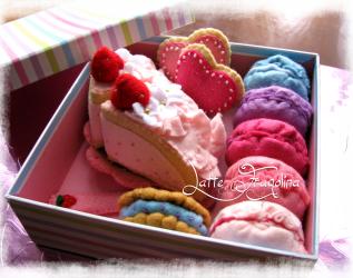 Un set di dolci assortiti per il Tea Party