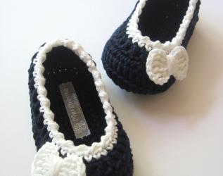 Scarpine ballerine bambina cotone blu/fiocco bianco - uncinetto - Battesimo