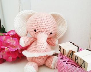 Ely_ elefane amigurumi all'uncinetto per bambini e neonati