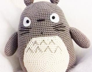 Totoro _ pupazzo all'uncinetto amigurumi per bambini e neonati
