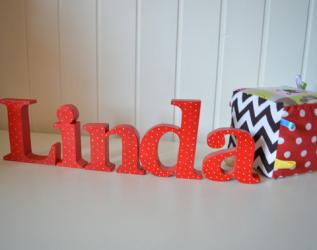 Lettere corsive in legno