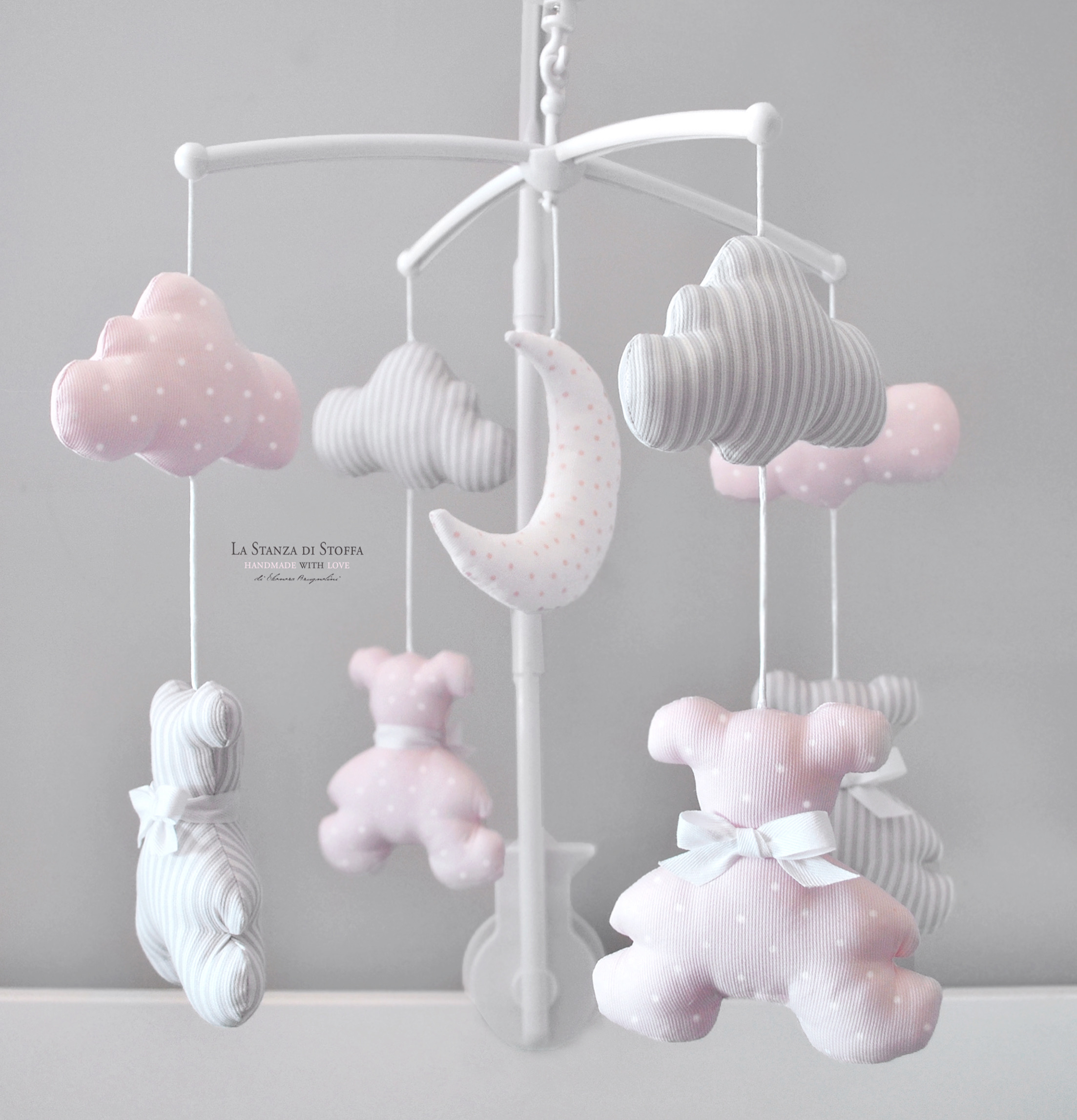 Giostrina per culla neonato con mongolfiera e nuvole amigurumi all