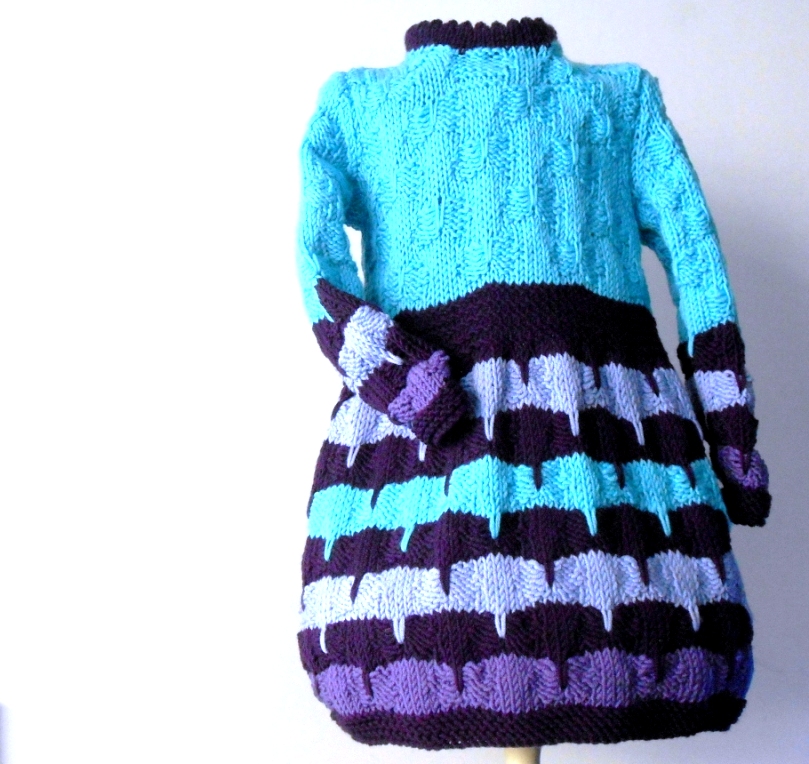 Abitino a maglia, per bimba, vestitino fatto a mano in pura lana merino