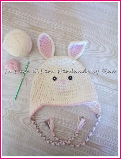 Cappello uncinetto per bimbo o bimba a forma di coniglietto