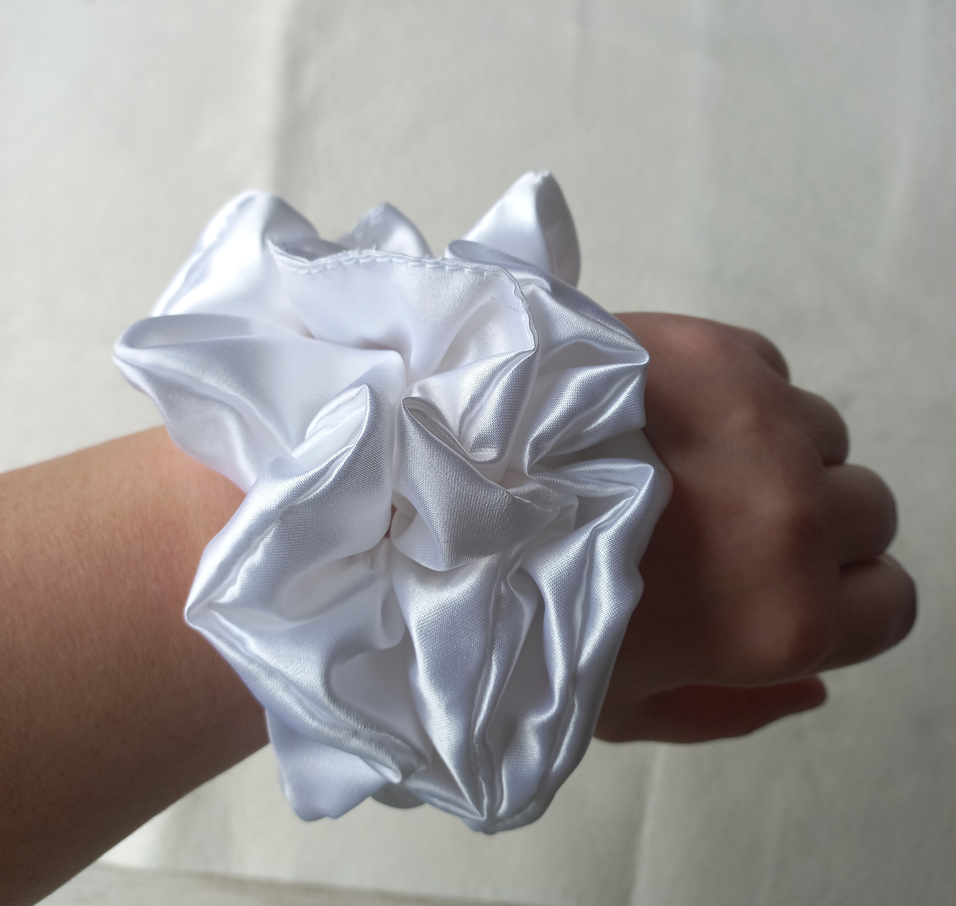 Titolo:  Visto su YouTube? Ecco il Kit Scrunchies per il tuo Team Bride!