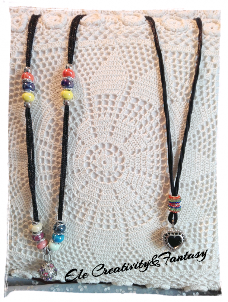 Collana chiama angeli in tessuto