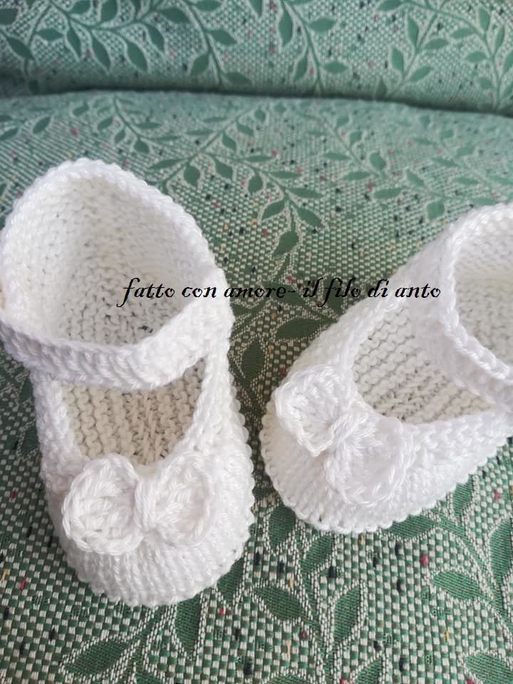Scarpine bambina in bianco panna con fiocco