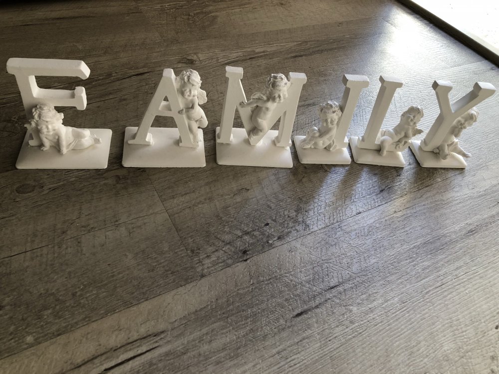 Lettere da appoggio con angelo FAMILY