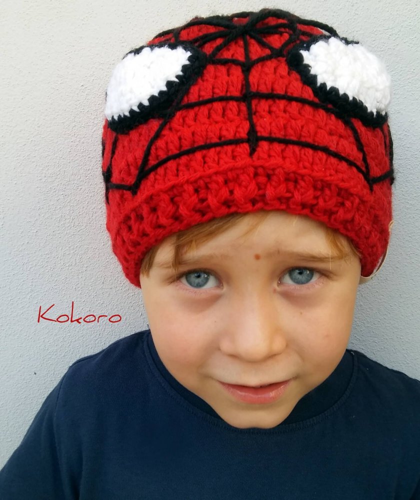 Cappello da bambino  in lana modello Spiderman 
