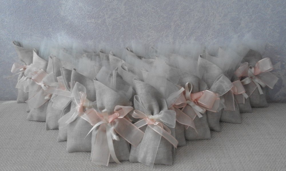Sacchetto bomboniera porta confetti in lino con nastri in raso e organza  per matrimonio battesimi comunioni e cresime