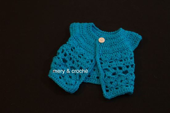 Bolero bimbo/a colore blue, 0/3 mesi  fatto all'uncinetto in lana.