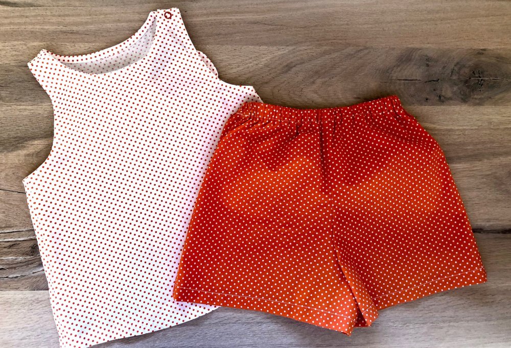 Completo canotta e shorts