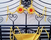 Costumi  due pezzi di cotone giallo all'uncinetto