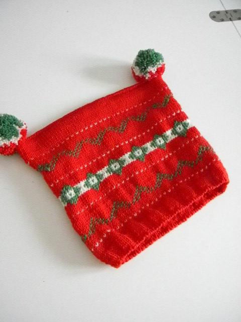 cappello lavorazione jacqard fatto a mano