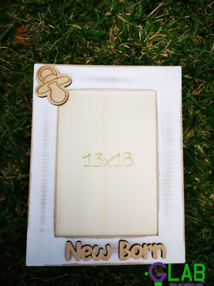 Cornice fatta a mano con personalizzazione