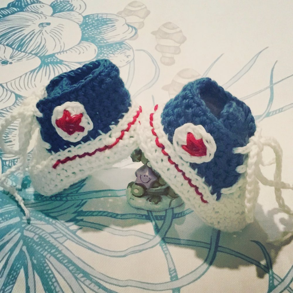 Scarpette uncinetto  crochet lana stile Converse