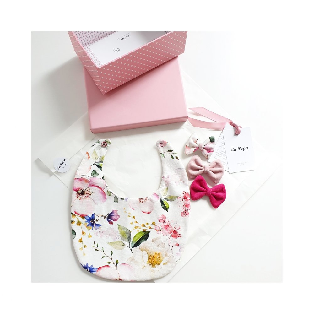 Gift box: il bavaglino + 3 mollette