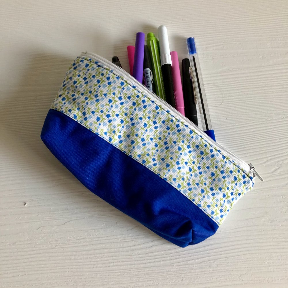 Astuccio a fiorellini, idea regalo