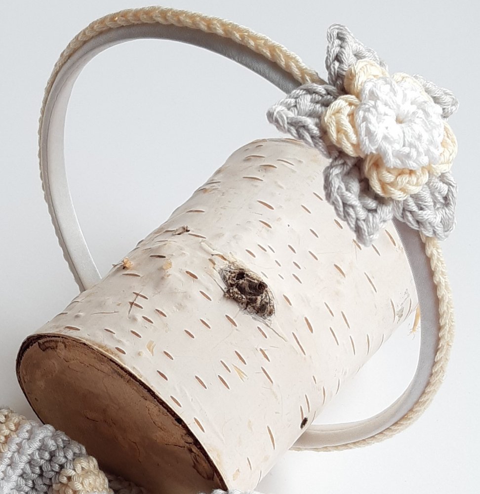 Cerchietto bambina in raso bianco con fiore bianco, grigio e giallo - Battesimo - cerimonia