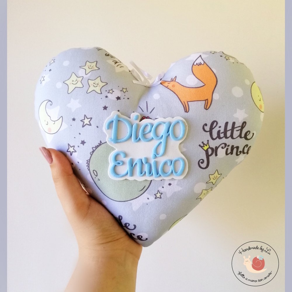 Cuore imbottito per culla- piccolo fiocco nascita in cotone