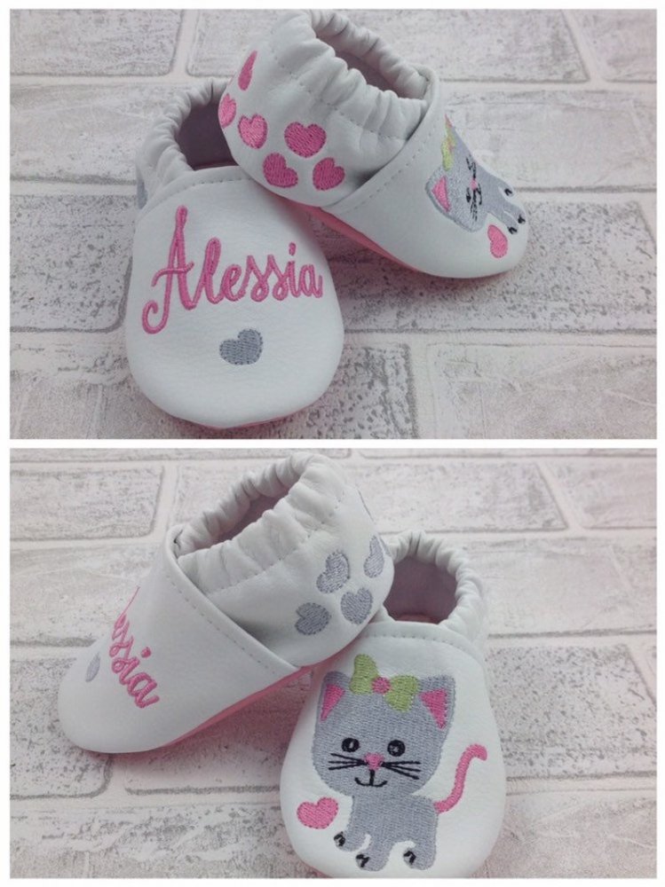 Scarpine ecopelle Gattino  ricamate, personalizzate con nome - Bimbe Neonate  3/6 mesi