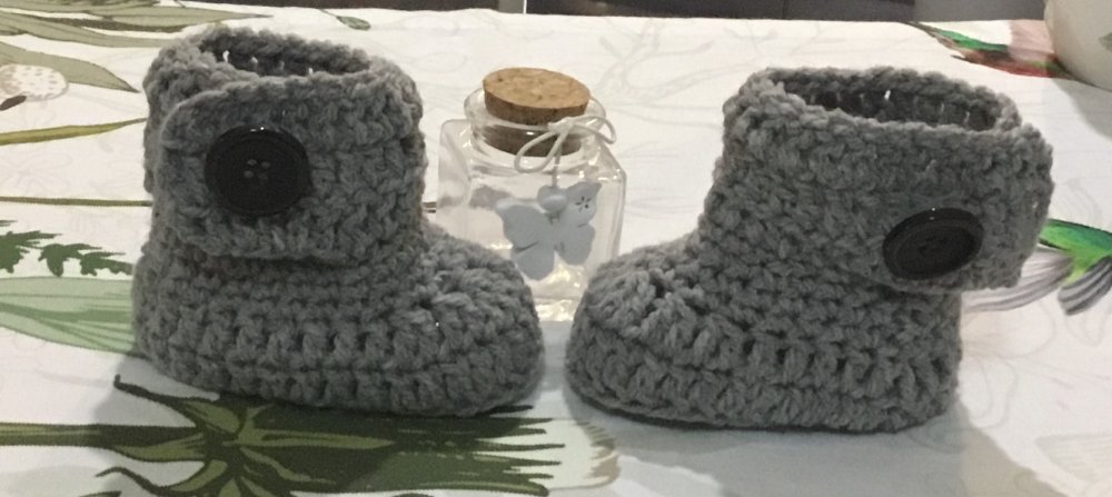 Scarpette stivaletti stile Ugg in lana