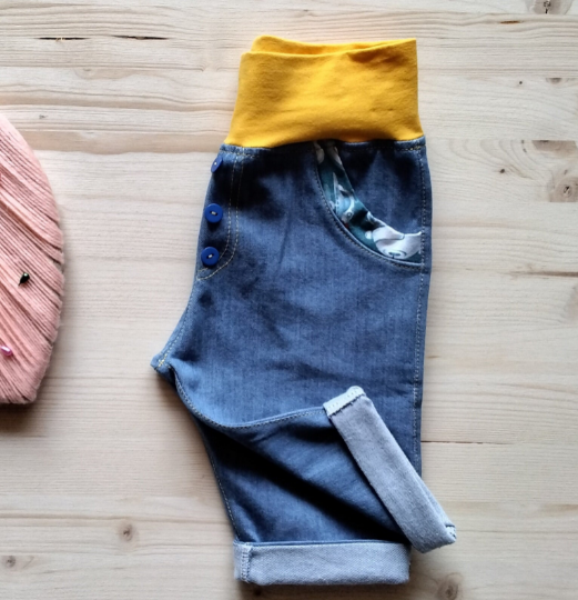 PANTALONE CHAMBRAY JEANS con tasca alla francese e a toppa sul dietro. Handmade