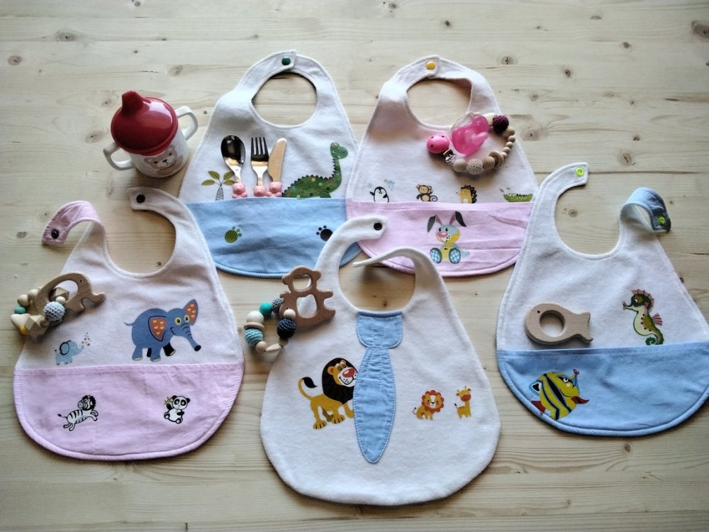 COLORA la TUA PAPPA con Bavaglini bambina/ bambino in cotone 100% e spugna di cotone con taschino e diverse fantasie handmade