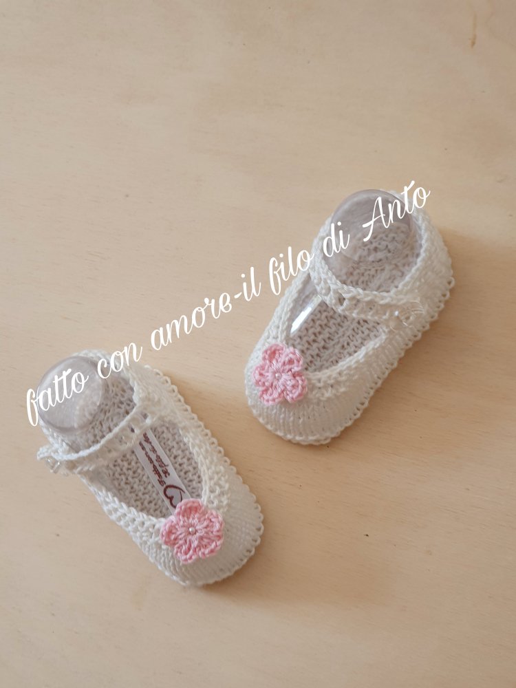 Scarpine bambina / neonata con fiore 