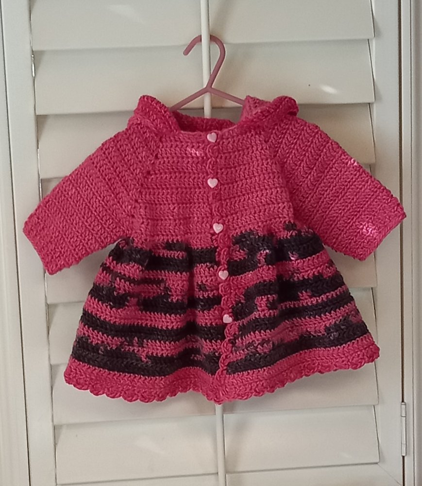 Cappottino bimba in lana merinos all'uncinettp