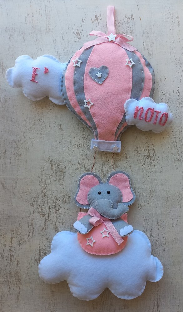 fiocco nascita bimba elefante su mongolfiera