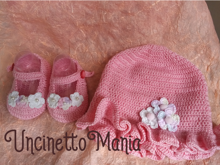 Scarpette bimba e cappellino in cotone uncinetto