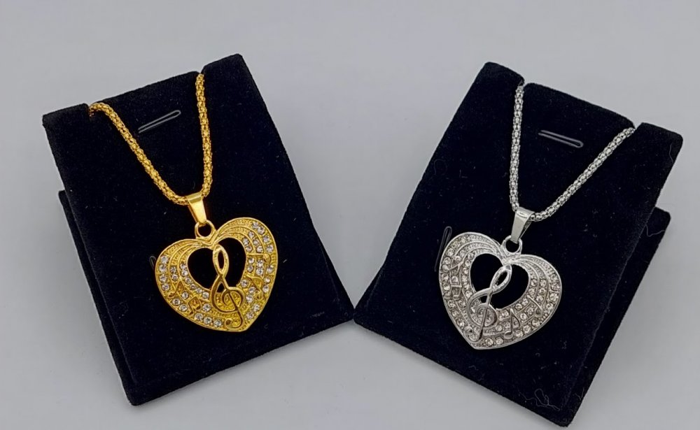 collana cuore e strass