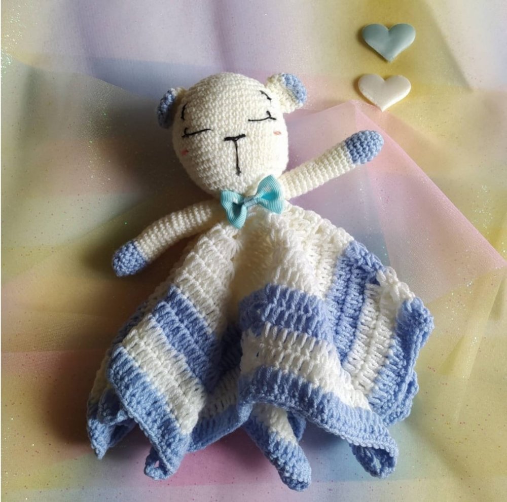 Amigurumi Doudou orsetto bianco e celeste, Orsetto uncinetto lana merino, Lovey blanket, Crochet baby blanket