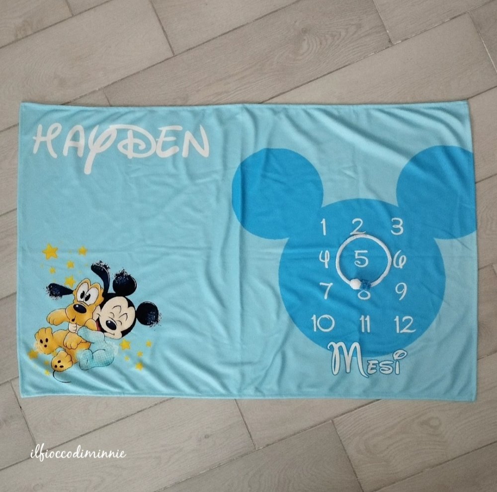 Copertina calendario complimese personalizzabile con nome e personaggio