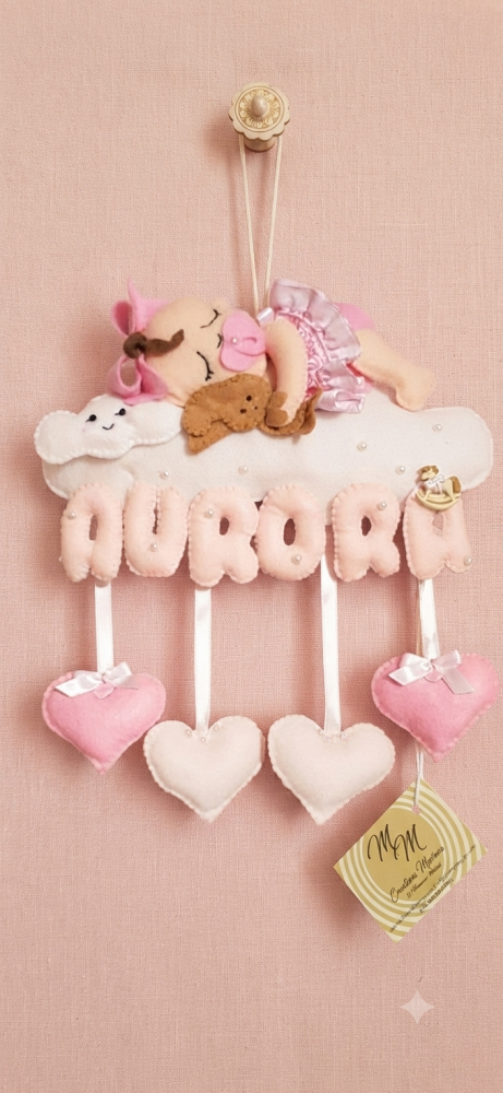 ✨ Fiocco nascita artigianale per bimba in feltro e pannolenci, personalizzabile con nome in tricotin e arricchibile con un magnifico fiocco in tulle. ✨