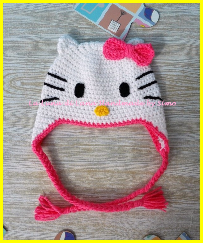 Cappello a uncinetto a forma di Hello Kitty per bambina