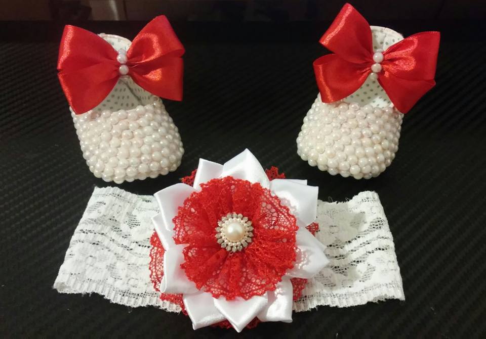 Set scarpe con perline e fascia elegante