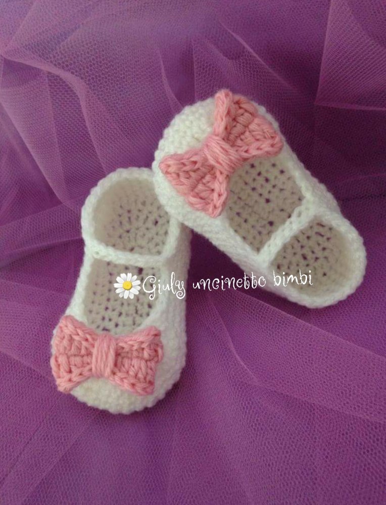 Scarpe scarpine a ballerina per neonata, realizzate con uncinetto, scarpette battesimo portafortuna neonato
